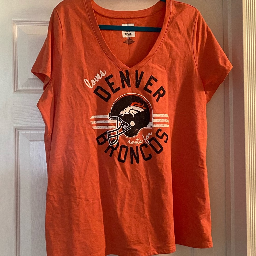 NFL Denver Broncos Women’s plus size 2X shirt